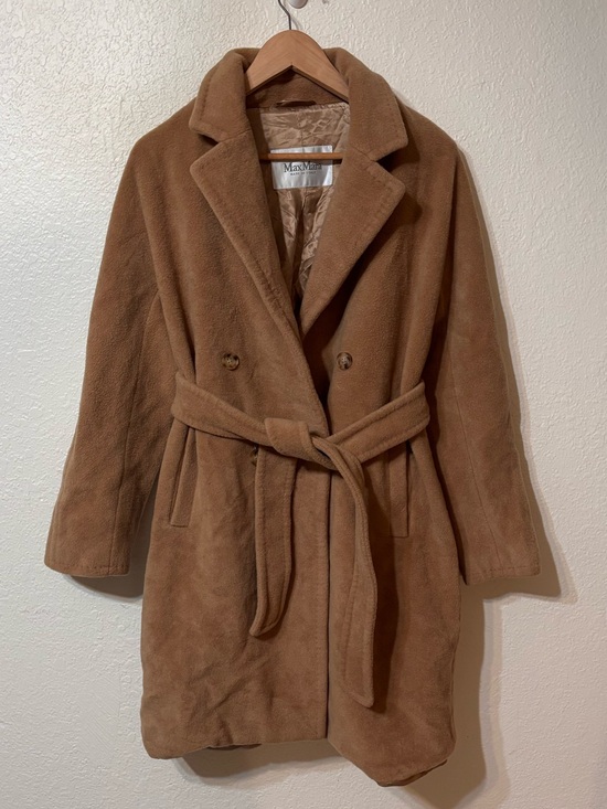 MaxMara Jackets & Blazers - Vintage MaxMara Double Breasted Camel Belted Coat Size 2
